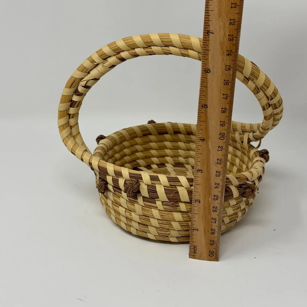 Charleston Gullah Geechee Sweetgrass Basket with Arched Handle